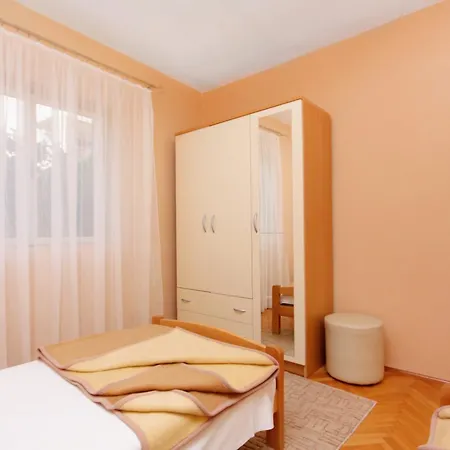 Stari Grad 5730a Apartmán Stari Grad (Hvar)
